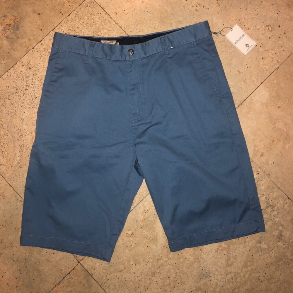 Volcom shorts